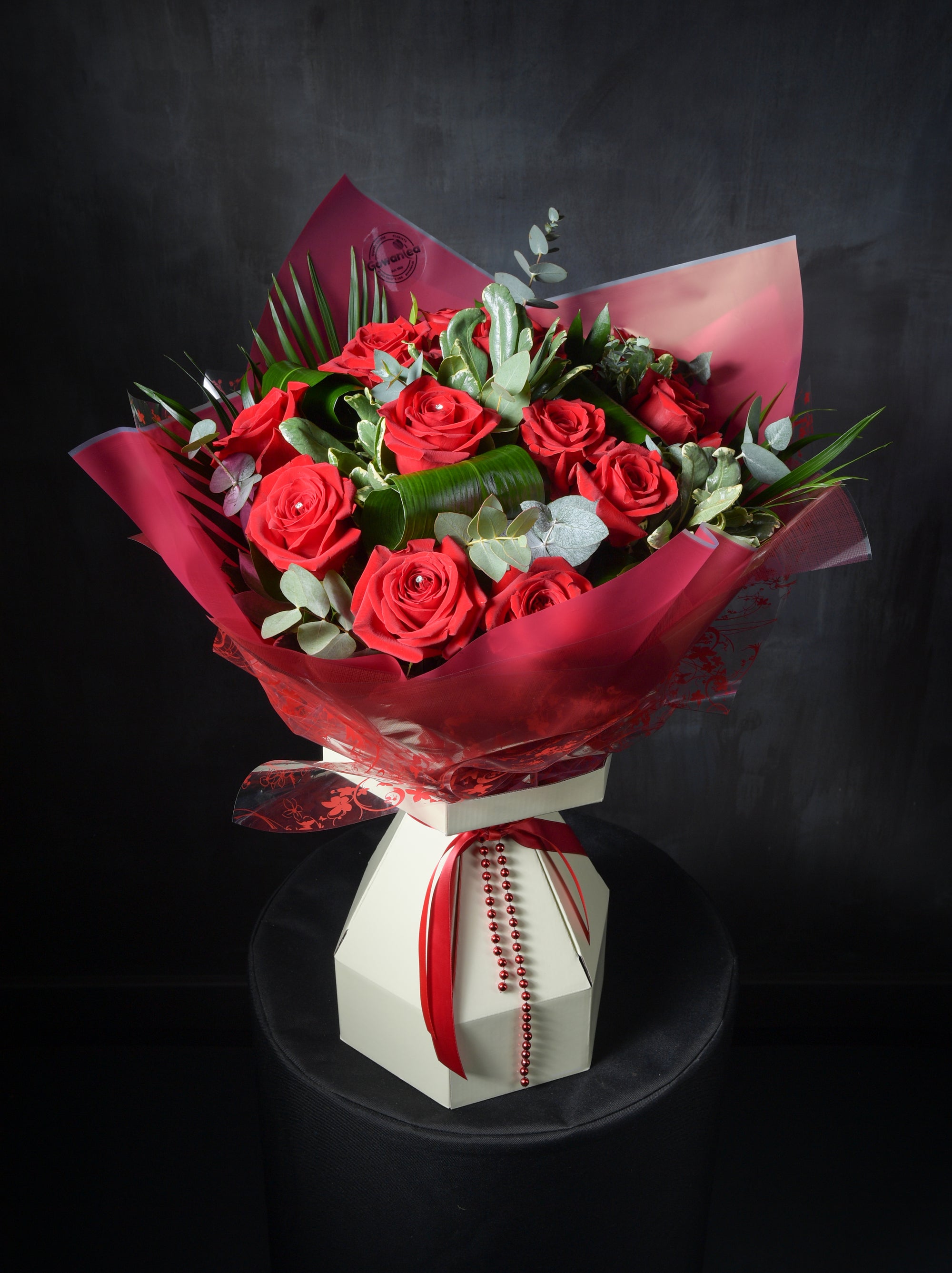12 Red Freedom Rose Water Bouquet